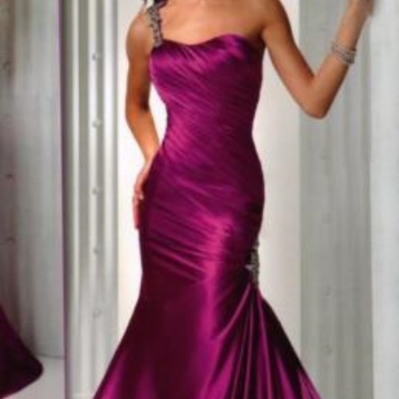 Flirt by Maggie Sottero Dresses & Skirts - NWT! FLIRT PURPLE PEONY PROM/FORMAL GOWN SIZE 4